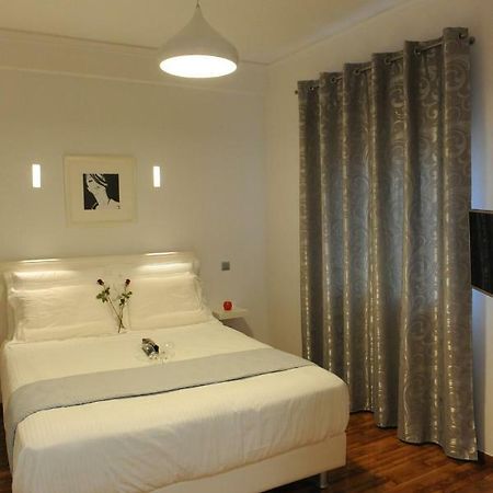 Modern And Cozy Apartment In The Centre Of เอเธนส์ ภายนอก รูปภาพ